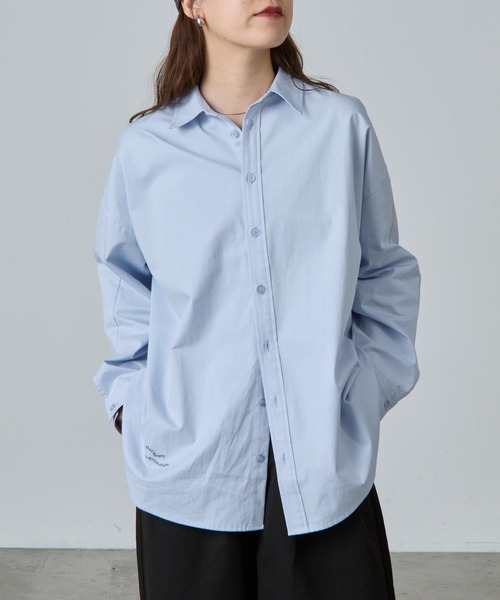 COLONY 2139（コロニートゥーワンスリーナイン）の「ワンポイント刺繍レギュラーカラーシャツ（シャツ/ブラウス・レディース・オフホワイト/サックスブルー・FREE）」の15枚目の写真
