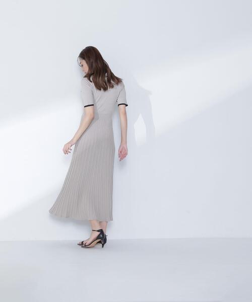 NATURAL BEAUTY BASIC(ナチュラルビューティーベーシック)の「◇バイカラーラインポロニットワンピース(ワンピース・レディース・ベージュ系その他/ブルー系その他/グレー系その他・MEDIUM/P/S)」の4枚目の写真