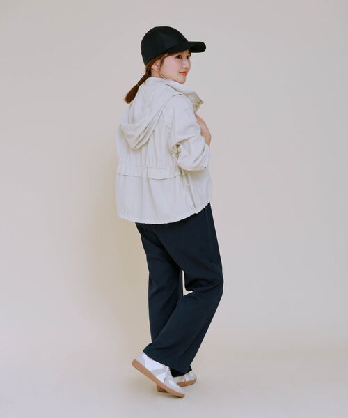 COHINA(コヒナ)の「チェーンベルトセミフレアパンツ 【低身長・小柄女性】(その他パンツ・レディース・ブルー/ネイビー/ベージュ・XS-Regular/S-Regular/XS-Short/S-Short)」の19枚目の写真