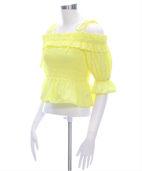 clear（クリア）の「肩リボンオフショルシャーリング半袖ブラウス [着回し力抜群 大人 フェミニン 骨格ウェーブ]（シャツ/ブラウス・レディース・ブラック/イエロー/オフホワイト・F）」の7枚目の写真