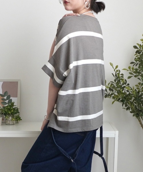 SELECT LEVERY(セレクトリベリー)の「ボーダードルマンTシャツ(Tシャツ/カットソー・レディース・ブルー/オフホワイト/グレー/ブラック・MEDIUM)」の16枚目の写真