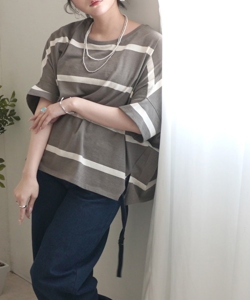 SELECT LEVERY(セレクトリベリー)の「ボーダードルマンTシャツ(Tシャツ/カットソー・レディース・ブルー/オフホワイト/グレー/ブラック・MEDIUM)」の17枚目の写真
