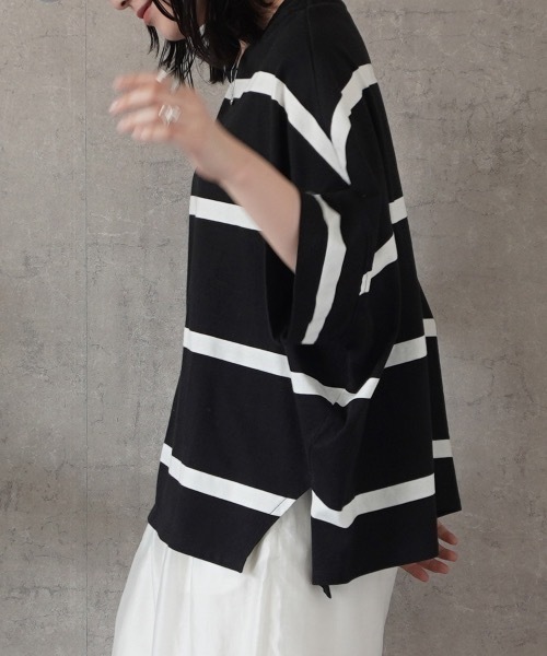 SELECT LEVERY(セレクトリベリー)の「ボーダードルマンTシャツ(Tシャツ/カットソー・レディース・ブルー/オフホワイト/グレー/ブラック・MEDIUM)」の5枚目の写真