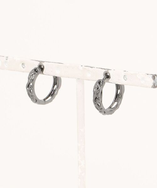 Burner（バーナー）の「【OKUOKU　0909】フープピアス 両耳  oku-hpierce-g2-5（ピアス（両耳用）・メンズ・その他1/その他2/その他3/その他5/C/その他11/D/E/F/T/U/V/W/その他24/その他31/X/A/その他10/その他13/H/J/O/Q/その他19/その他22/B/その他4/その他7/その他12/G/I/P/その他20/その他21/その他23/その他25/その他26/その他27/その他28/その他29/その他6/K/L/M/N/その他14/その他15/その他16/その他17/その他18/S/R/その他30・FREE）」の10枚目の写真