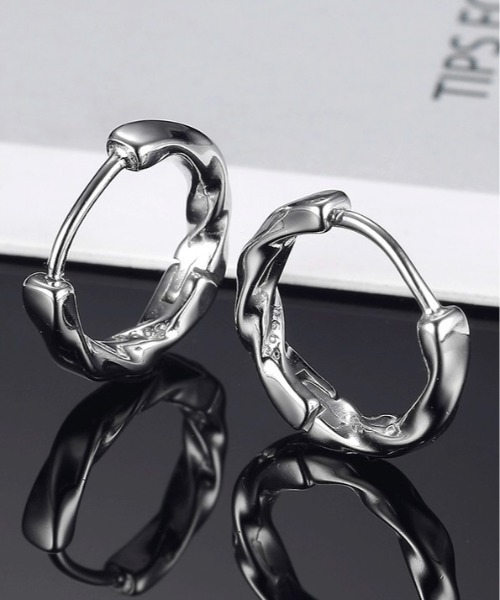 Burner（バーナー）の「【OKUOKU　0909】フープピアス 両耳  oku-hpierce-g2-5（ピアス（両耳用）・メンズ・その他1/その他2/その他3/その他5/C/その他11/D/E/F/T/U/V/W/その他24/その他31/X/A/その他10/その他13/H/J/O/Q/その他19/その他22/B/その他4/その他7/その他12/G/I/P/その他20/その他21/その他23/その他25/その他26/その他27/その他28/その他29/その他6/K/L/M/N/その他14/その他15/その他16/その他17/その他18/S/R/その他30・FREE）」の3枚目の写真