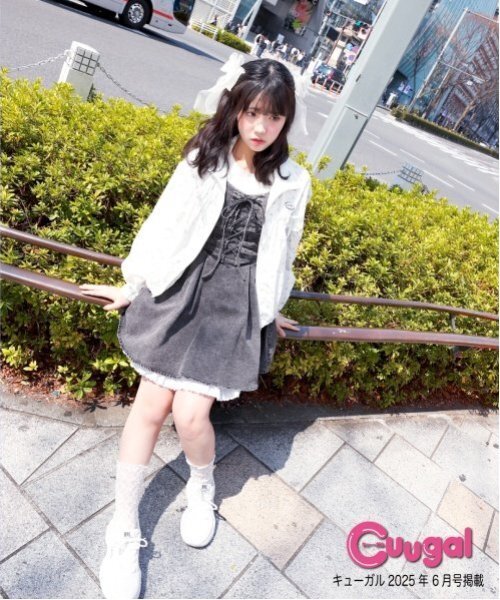 by LOVEiT（バイラビット）の「【ニコ☆プチ・Cuugal掲載】レースアップワンピース（ワンピース・キッズ・ブルー/ブラック・160cm/130cm/140cm/120cm/150cm）」の2枚目の写真