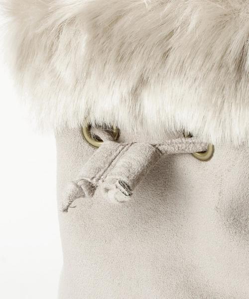 Another Edition（アナザーエディション）の「フェイクムートン巾着ショルダーバッグ/AE FK キンチャク SHLD（ショルダーバッグ・レディース・オフホワイト/グレー・フリー）」の6枚目の写真