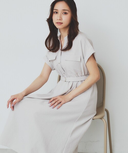 index（インデックス）の「《7色展開/XS-LLサイズ》ダブルポケットスキッパーシャツワンピース【吸水速乾/防シワ/イージーアイロン/抗ピル/洗濯機洗い可】（ワンピース・レディース・チャコール/ベージュ系その他7/ダークブラウン/カーキ/ネイビー/ライトブルー/ボルドー・34/42/38/36/40）」の4枚目の写真