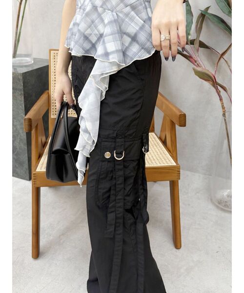 EVRIS（エヴリス）の「カーゴポケットフレアカラーパンツ（カーゴパンツ・レディース・ホワイト/ブルー/ブラック・MEDIUM/SMALL）」の9枚目の写真