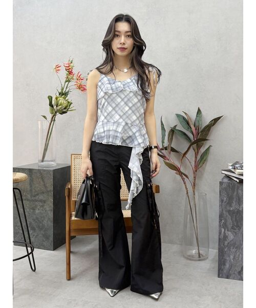 EVRIS（エヴリス）の「カーゴポケットフレアカラーパンツ（カーゴパンツ・レディース・ホワイト/ブルー/ブラック・MEDIUM/SMALL）」の8枚目の写真