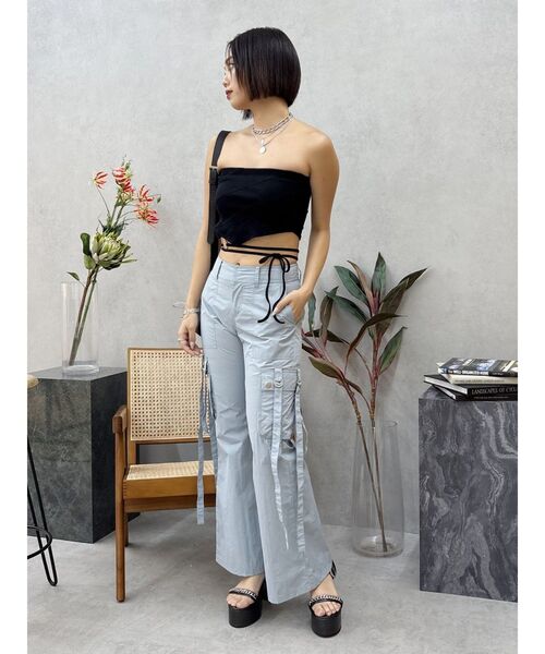 EVRIS（エヴリス）の「カーゴポケットフレアカラーパンツ（カーゴパンツ・レディース・ホワイト/ブルー/ブラック・MEDIUM/SMALL）」の18枚目の写真