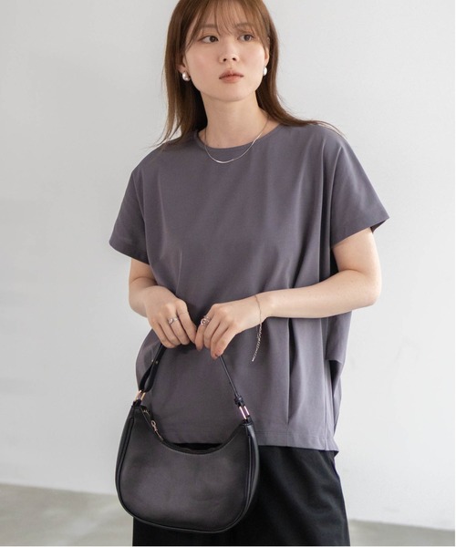 NAVY(ネイビー)の「NAVY SARARI 裾切替プルオーバー(Tシャツ/カットソー・レディース・チャコールグレー/グレイッシュベージュ/サックスブルー・L/M)」の4枚目の写真