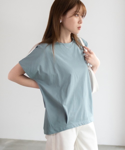 NAVY(ネイビー)の「NAVY SARARI 裾切替プルオーバー(Tシャツ/カットソー・レディース・チャコールグレー/グレイッシュベージュ/サックスブルー・L/M)」の14枚目の写真