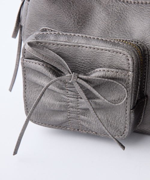 one after another NICE CLAUP（ワンアフターアナザーナイスクラップ）の「ドロストポケット付きショルダーバッグ/お気に入り登録2.4万/WEB限定商品（ショルダーバッグ・レディース・ベージュ/チャコールグレー/ダークブラウン/ピンク/ブラック・FREE）」の13枚目の写真