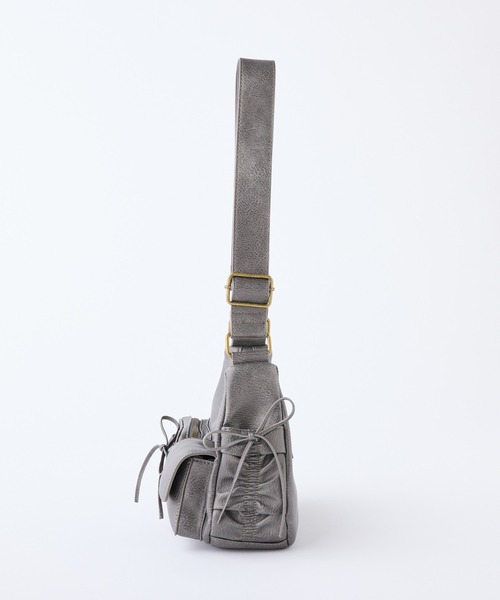 one after another NICE CLAUP（ワンアフターアナザーナイスクラップ）の「ドロストポケット付きショルダーバッグ/お気に入り登録2.4万/WEB限定商品（ショルダーバッグ・レディース・ベージュ/チャコールグレー/ダークブラウン/ピンク/ブラック・FREE）」の18枚目の写真