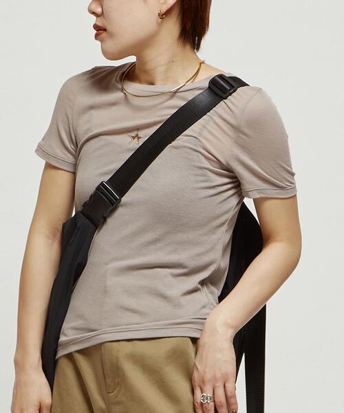 CONVERSE TOKYO(コンバーストウキョウ)の「STAR★ CUTTING SHEER TOP(Tシャツ/カットソー・レディース・オフホワイト/ブラック/ベージュ・FREE)」の1枚目の写真