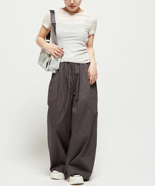 CONVERSE TOKYO(コンバーストウキョウ)の「STAR★ CUTTING SHEER TOP(Tシャツ/カットソー・レディース・オフホワイト/ブラック/ベージュ・FREE)」の18枚目の写真