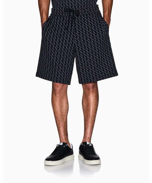 ARMANI EXCHANGE(アルマーニエクスチェンジ)の「【A|X アルマーニ エクスチェンジ】オールオーバーロゴ スウェットハーフパンツ(スウェットパンツ・メンズ・ホワイト/ブラック・LARGE/SMALL/MEDIUM/X-SMALL/X-LARGE)」の2枚目の写真