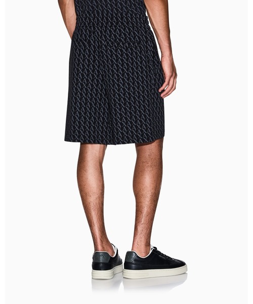 ARMANI EXCHANGE(アルマーニエクスチェンジ)の「【A|X アルマーニ エクスチェンジ】オールオーバーロゴ スウェットハーフパンツ(スウェットパンツ・メンズ・ホワイト/ブラック・LARGE/SMALL/MEDIUM/X-SMALL/X-LARGE)」の10枚目の写真