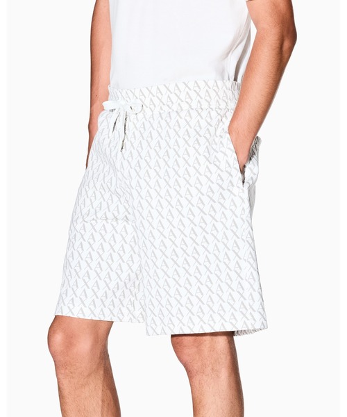 ARMANI EXCHANGE(アルマーニエクスチェンジ)の「【A|X アルマーニ エクスチェンジ】オールオーバーロゴ スウェットハーフパンツ(スウェットパンツ・メンズ・ホワイト/ブラック・LARGE/SMALL/MEDIUM/X-SMALL/X-LARGE)」の7枚目の写真