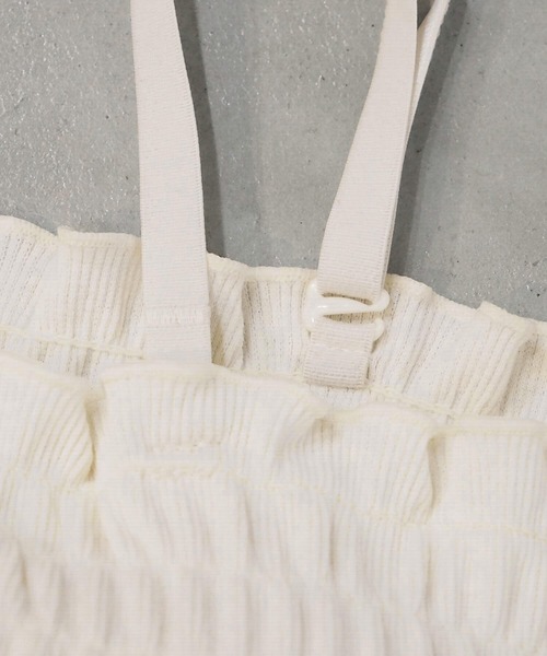 tiptop(ティップトップ)の「カップ付シャーリングキャミソール(キャミソール・レディース・ブラック/レッド/アイボリー・FREE)」の6枚目の写真