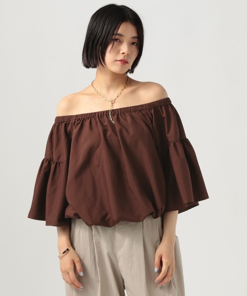 BAYFLOW(ベイフロー)の「オフショルダーブラウス(シャツ/ブラウス・レディース・ブラウン/オフホワイト/ベージュ・FREE)」の22枚目の写真