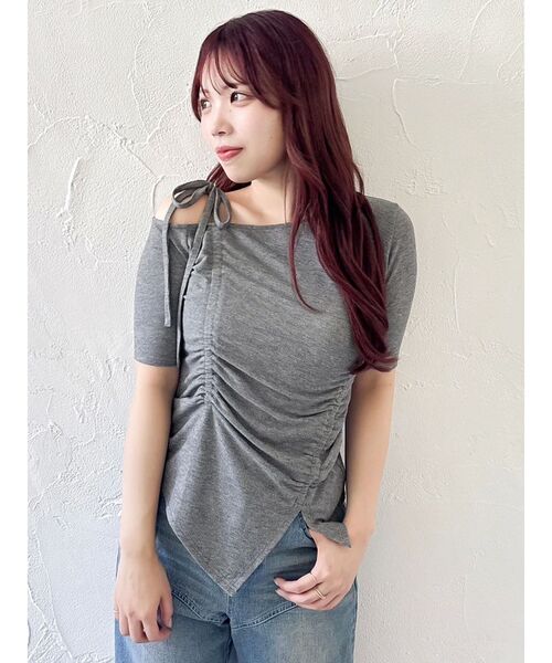 dazzlin（ダズリン）の「ワンショルギャザーカットトップス（Tシャツ/カットソー・レディース・オフホワイト/チャコールグレー/ブルー・FREE）」の17枚目の写真