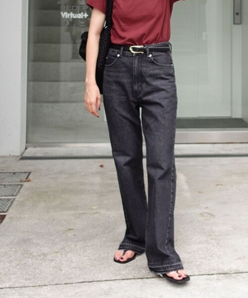 Rie Miller(リエミラー)の「【RM denim】ハイウエストソフトフレアデニム(デニムパンツ・レディース・インディゴブルー/ブラック・L/M/S/XS)」の2枚目の写真