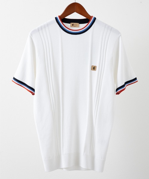 Gabicci(ガビッチ)の「Gabicci サターン コントラスト ティップド クルーニットTシャツ(Tシャツ/カットソー・メンズ・カーキ/ネイビー/ホワイト・MEDIUM/LARGE)」の2枚目の写真