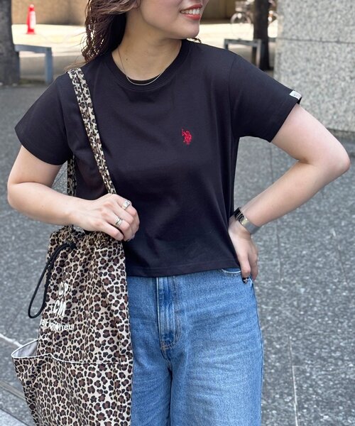 U.S. POLO ASSN.(ユーエスポロアッスン)の「クロップドT(Tシャツ/カットソー・レディース・ネイビー/グレー/ホワイト/ブラック/ブラウン・FREE)」の3枚目の写真