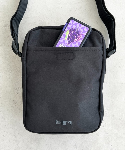 NEW ERA(ニューエラ)の「NEW ERA (ニューエラ)/MLB SIDE BAG/ワンポイント ロゴプリント スクエア ショルダーバッグ クロスバッグ ミニバッグ(ショルダーバッグ・レディース・ブラック・FREE)」の16枚目の写真