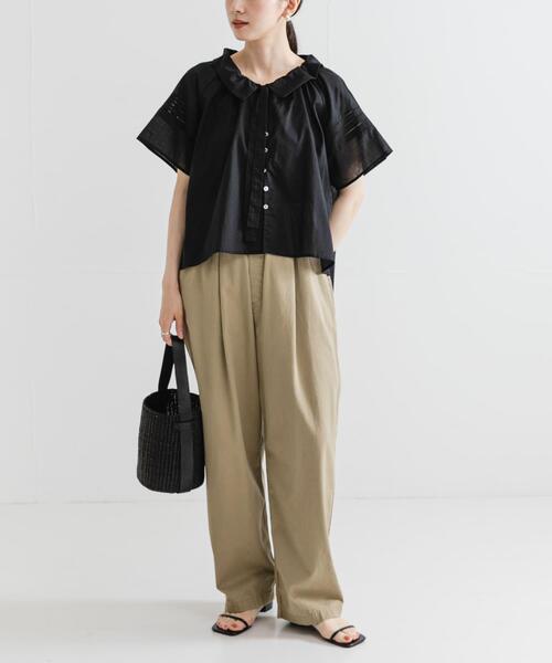 URBAN RESEARCH(アーバンリサーチ)の「ハーフスリーブフリルカラーブラウス(シャツ/ブラウス・レディース・オフホワイト/ブラック/グリーン系その他・FREE)」の10枚目の写真