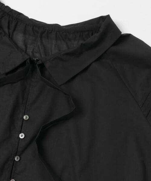 URBAN RESEARCH(アーバンリサーチ)の「ハーフスリーブフリルカラーブラウス(シャツ/ブラウス・レディース・オフホワイト/ブラック/グリーン系その他・FREE)」の13枚目の写真