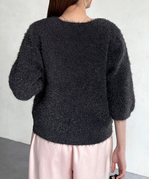 Chez toi(シェトワ)の「シャギーロゴJQニット(ニット/セーター・レディース・チャコールグレー/モカ/グレイッシュベージュ・FREE)」の12枚目の写真