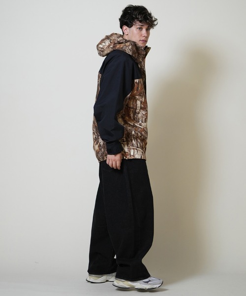 新品　NORTHFACE ノードストロームコラボマウンテンパーカージャケット Supreme（シュプリーム） ノースフェイス 雪山 マウンテンパーカー