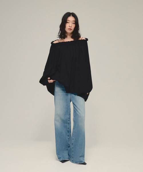 eL（エル）の「【eL】Off Shoulder Volume Blouse/593298（シャツ/ブラウス・レディース・ブラック/オフホワイト・FREE）」の13枚目の写真