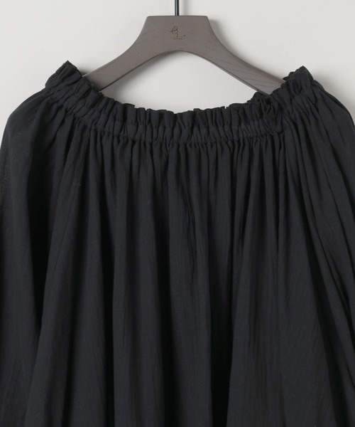 eL（エル）の「【eL】Off Shoulder Volume Blouse/593298（シャツ/ブラウス・レディース・ブラック/オフホワイト・FREE）」の10枚目の写真