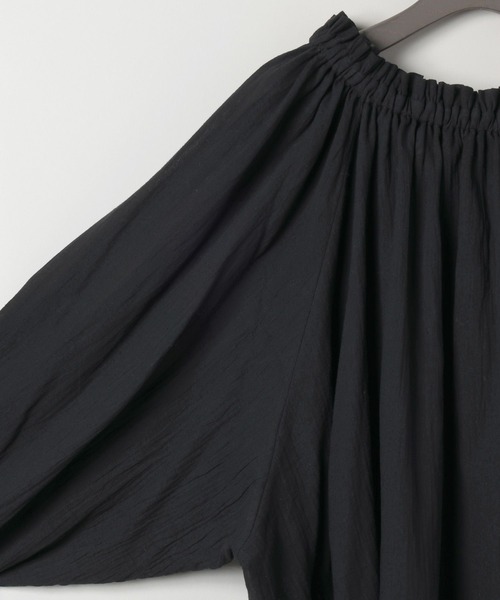 eL（エル）の「【eL】Off Shoulder Volume Blouse/593298（シャツ/ブラウス・レディース・ブラック/オフホワイト・FREE）」の11枚目の写真