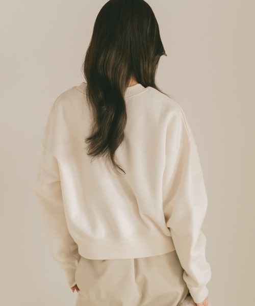 VANNIE U(ヴァニーユー)の「バイカラーメッセージロゴスウェット/裏起毛(スウェット・レディース・ブラウン/グレー/アイボリー・FREE)」の7枚目の写真