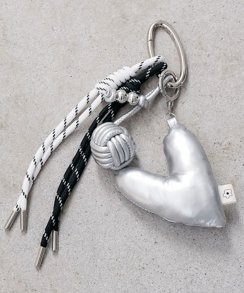 セール】中綿ハートチャーム（チャーム）｜mili an deni（ミリアンデニ