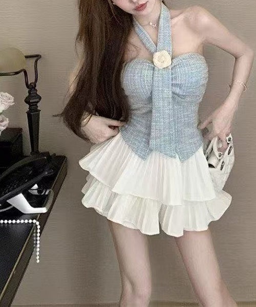 gossip!ロサンゼルス(ゴシップロサンゼルス)の「ツイード調 立体花飾り ハルターネックビスチェ コルセット風トップス レディース ノースリーブ 3 カラー(キャミソール・レディース・ホワイト/ブルー/ブラック・FREE)」の15枚目の写真