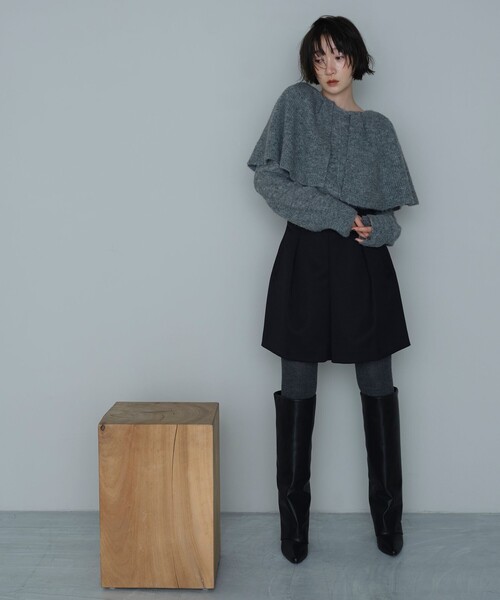 EMMEL REFINES(エメルリファインズ)の「<EMMEL REFINES>EM ケープエリ ニット プルオーバー(ニット/セーター・レディース・ナチュラル/グレー/ネイビー・FREE)」の4枚目の写真