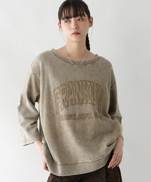 RAGEBLUE（レイジブルー）の「カレッジロゴ刺繍ピグメントプルオーバー（スウェット・レディース・ベージュ/ブラック・FREE）」の10枚目の写真