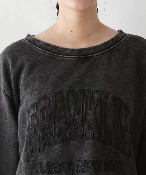 RAGEBLUE（レイジブルー）の「カレッジロゴ刺繍ピグメントプルオーバー（スウェット・レディース・ベージュ/ブラック・FREE）」の14枚目の写真