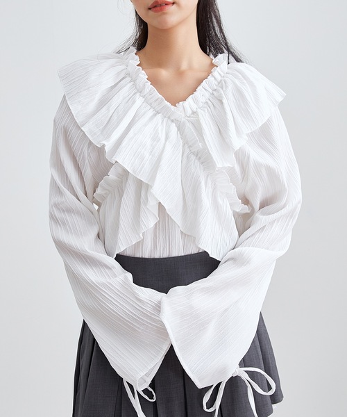 Lace Ladies(レースレディース)の「クロス フリル Vネック デザイン ブラウス(シャツ/ブラウス・レディース・ホワイト/ブラック/アイボリー/ブルー・S/FREE)」の2枚目の写真