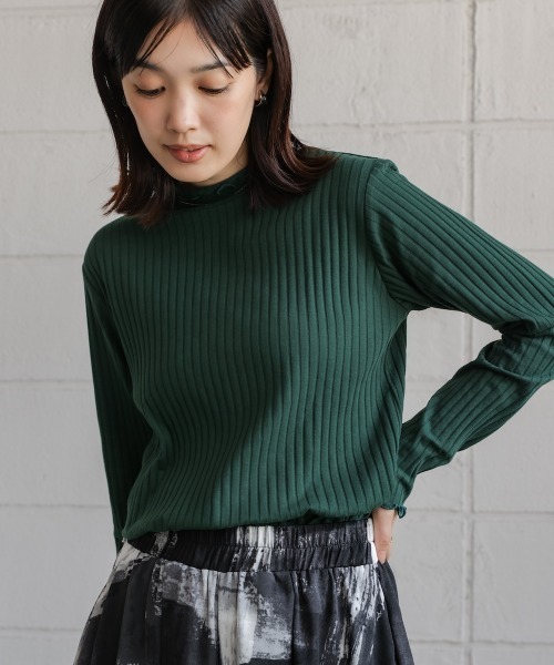 Bou Jeloud（ブージュルード）の「長袖タートルカットソー（Tシャツ/カットソー・レディース・アイボリー/ブラック/グレイッシュベージュ/レッド/グリーン/ブルー・L/M）」の4枚目の写真