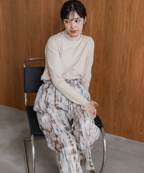 Bou Jeloud（ブージュルード）の「長袖タートルカットソー（Tシャツ/カットソー・レディース・アイボリー/ブラック/グレイッシュベージュ/レッド/グリーン/ブルー・L/M）」の22枚目の写真