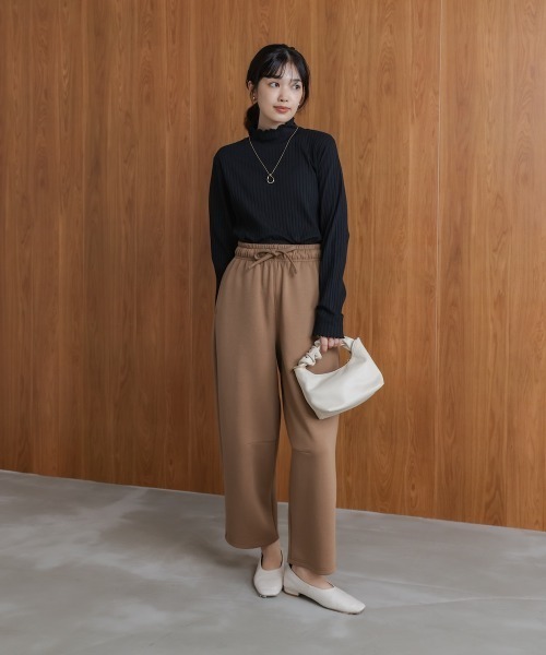 Bou Jeloud（ブージュルード）の「長袖タートルカットソー（Tシャツ/カットソー・レディース・アイボリー/ブラック/グレイッシュベージュ/レッド/グリーン/ブルー・L/M）」の11枚目の写真