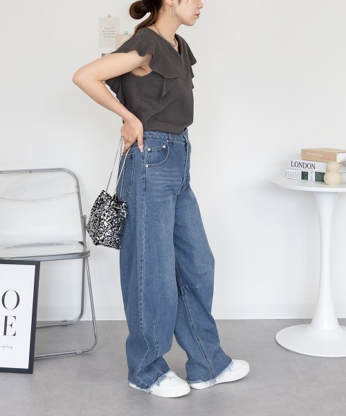 aity(アイティ)の「フレアーフレンチスリーブトップス ワッフル素材 フレアーシルエット コットン(Tシャツ/カットソー・レディース・ブラック/ホワイト/チャコールグレー/グレー・LL/3L/4L/M/L)」の13枚目の写真