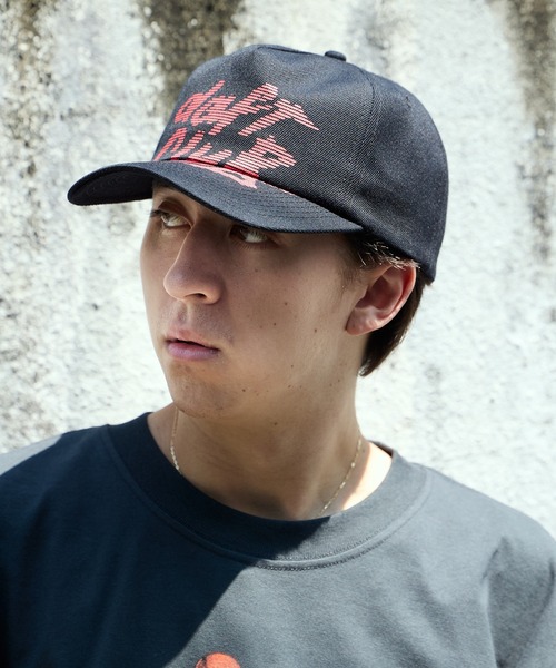 PLEASURES（プレジャー）の「PLEASURES/プレジャーズ DAFT CLUB HAT